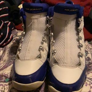 Air Jordan 9 laney  size 7